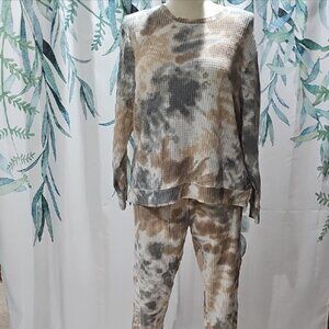 Plus Size Secret Treasures Long Sleeve Waffle Top (2X) & Bottoms (3X)